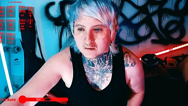 Marieblueeyes Show in webcam