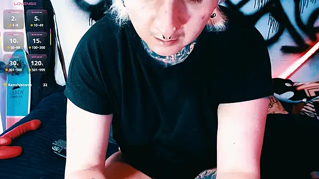 Marieblueeyes 网络视讯表演