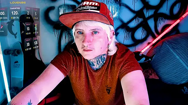 Marieblueeyes Adlı Modelin Web Kamerası Şovu