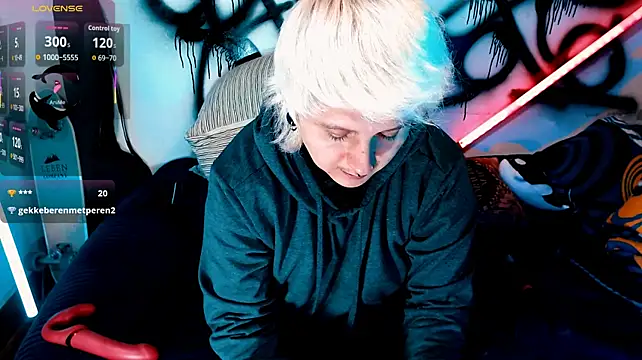 Marieblueeyes Show in webcam