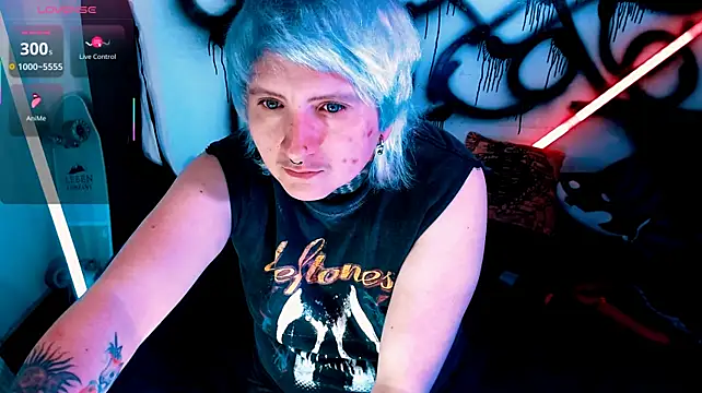Marieblueeyes webkamerás műsora