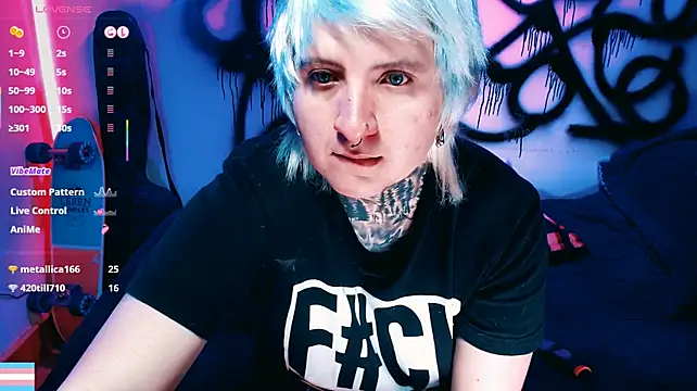 הופעת וובקאם של Marieblueeyes