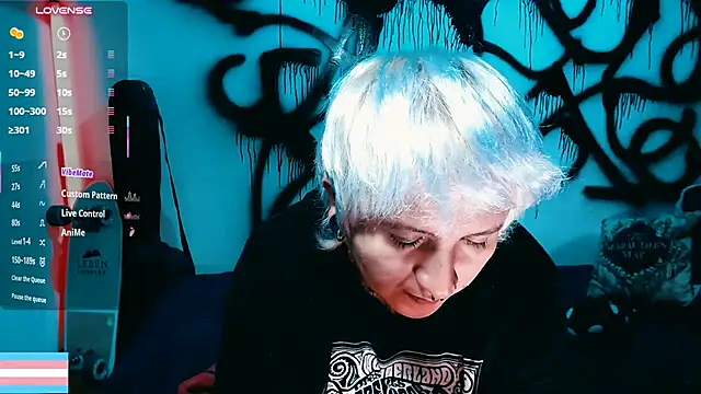 Marieblueeyes Show in webcam