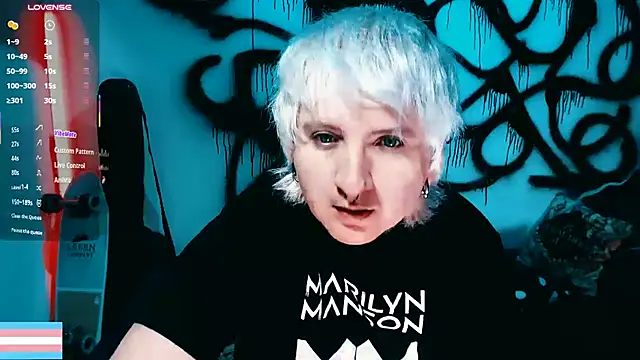 Marieblueeyes Adlı Modelin Web Kamerası Şovu