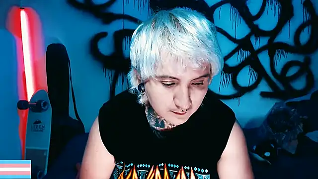 Show modela Marieblueeyes na web-kameri