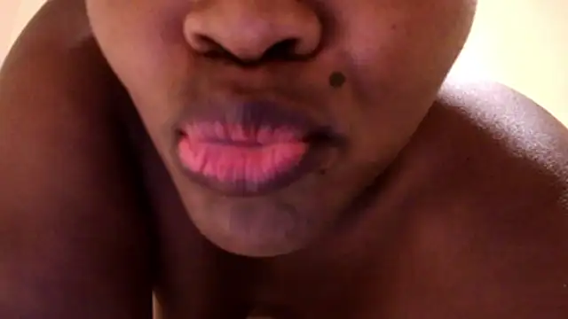 Queen_BootyXXX Live Chatraum