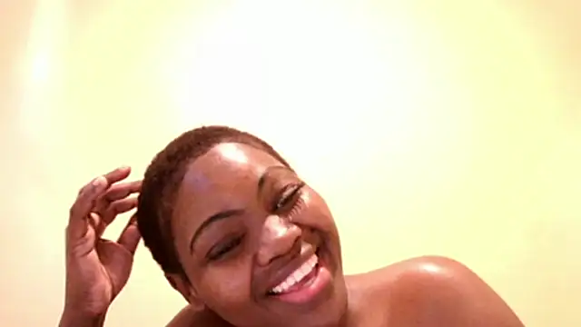 Queen_BootyXXX's Webcam Show