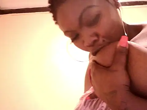 แชท XXX สดของ Queen_BootyXXX