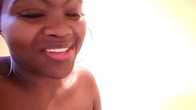 Queen_BootyXXX's Live XXX Chat
