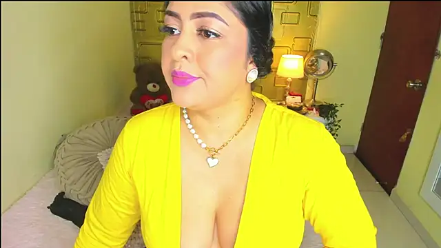 Chatroom XXX en direct de Julia_Haye