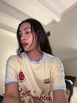 SelenaStone – Live XXX-chat