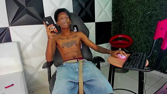 ManSant webcam show