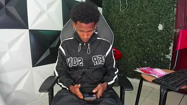 Chat +18 de ManSant ao vivo