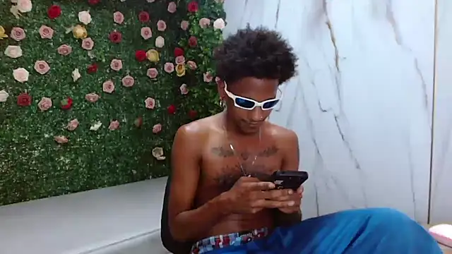 ManSant webcam show