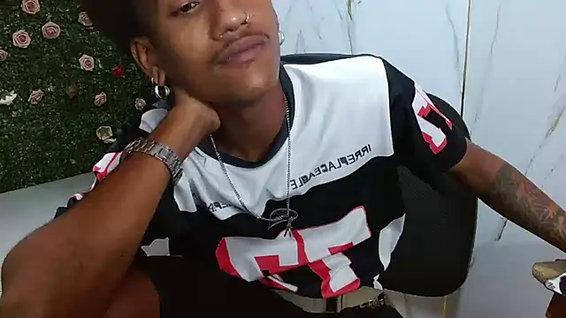 ManSant webcam show