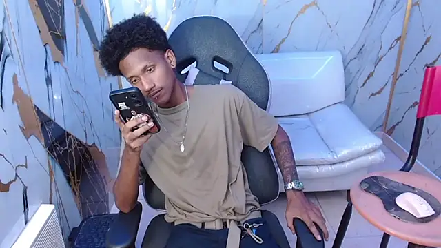 ManSantn Live XXX chat