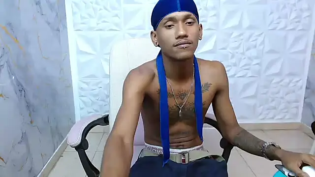 عرض كام ManSant