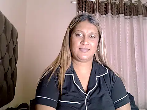 eroticbeauty37 – live chatrum