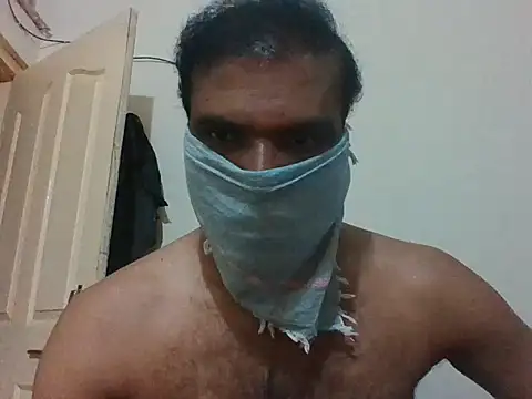 Show modela rajlocal na web-kameri