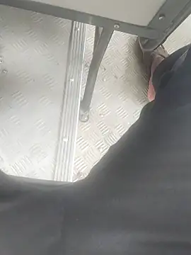 rajlocal: διαδικτυακό σόου στην κάμερα