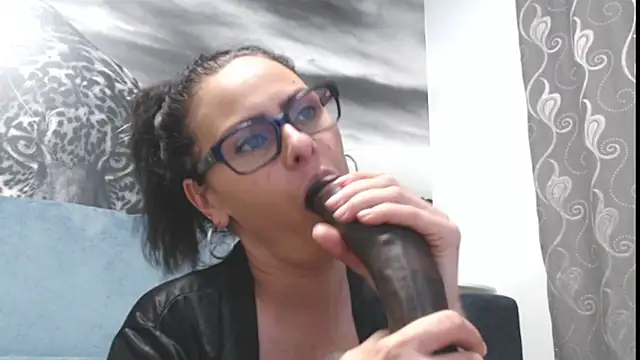 Andreaboobss 网络视讯表演
