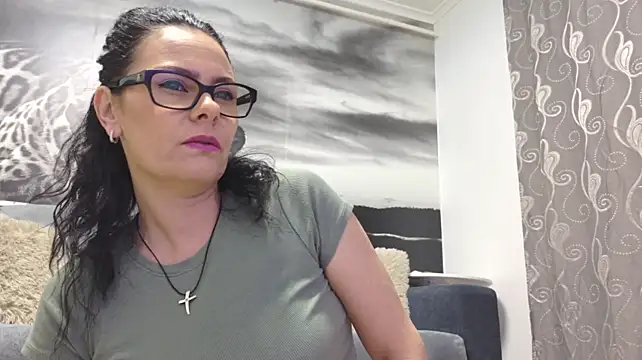 Andreaboobss 网络视讯表演