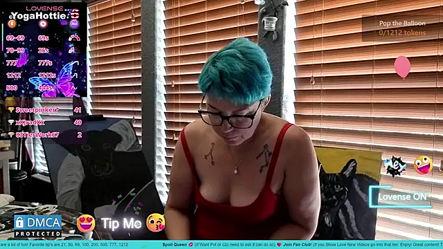 YogaHottie76 Webcam show