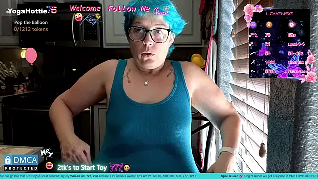 YogaHottie76's Live XXX Chat