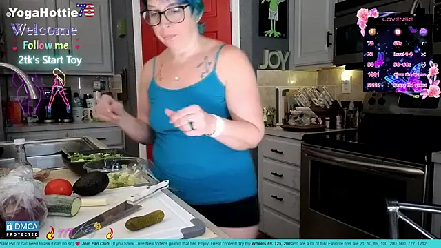 Онлайн чат XXX YogaHottie76