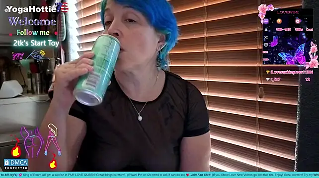 Živý XXX chat YogaHottie76