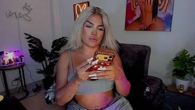xLatinahotx Adlı Modelin Web Kamerası Şovu