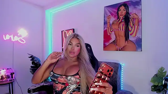 xLatinahotx: вебкам-шоу