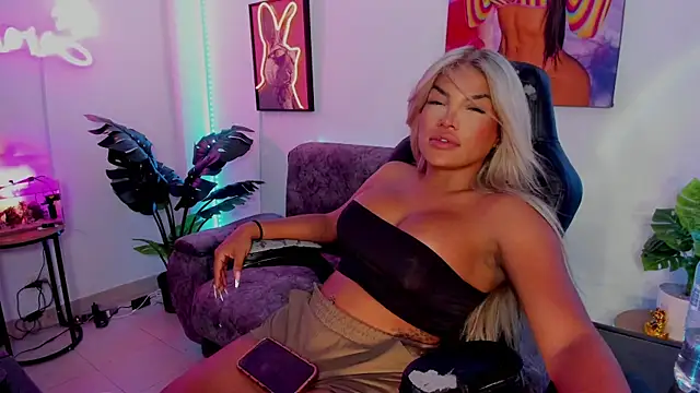 xLatinahotx Adlı Modelin Web Kamerası Şovu