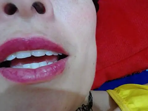 Alexandrasaenz's Live XXX Chat