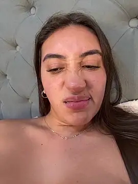Chatroom XXX en direct de Hannahoff