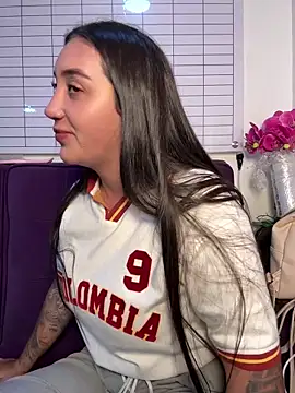 Show modela Hannahoff na web-kameri