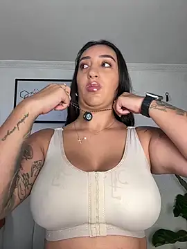 Hannahoff's Webcam Show