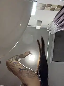 عرض كام Hannahoff