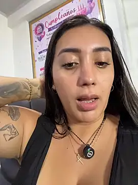 دردشة Hannahoff الجنسية المباشرة