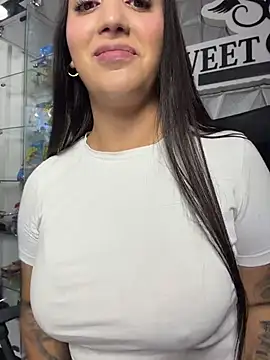 Hannahoff's Live XXX Chat