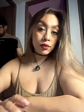 Im_sophiie Show in webcam