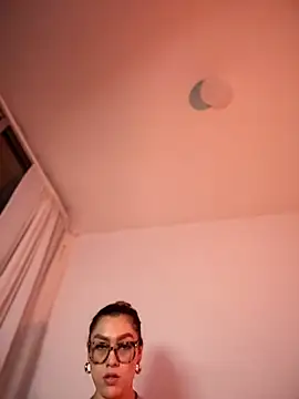 Im_sophiie's Live XXX Chat