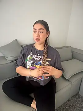 Show modela Im_sophiie na web-kameri