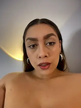 عرض كام Im_sophiie