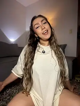 Im_sophiie 现场XXX聊天