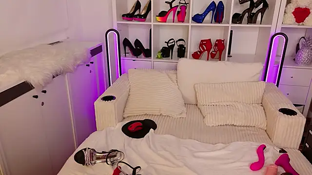 Anna-Bel Adlı Modelin Web Kamerası Şovu