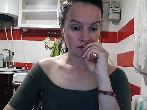 LoveNBloom's Webcam Show
