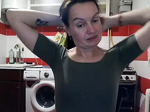 LoveNBloom Webcam-Show