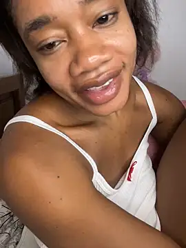 Show modela _yisela_ na web-kameri