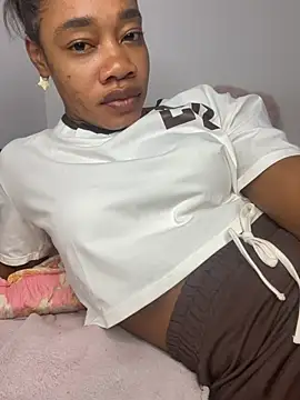 Czat XXX na żywo – _yisela_